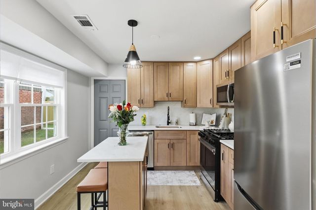 6231 MARLORA RD, Baltimore, MD 21239