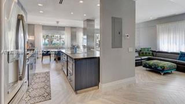 3180 S Ocean Dr 116, Hallandale Beach, FL 33009