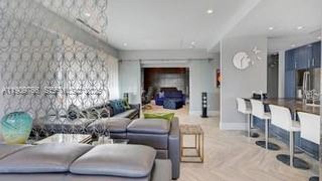 3180 S Ocean Dr 116, Hallandale Beach, FL 33009