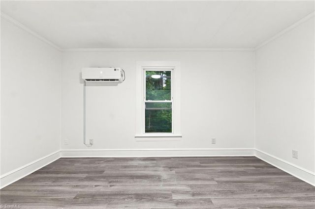 1011 4th Street, Eden, NC 27288