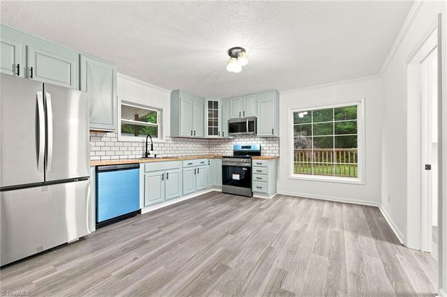 1011 4th Street, Eden, NC 27288