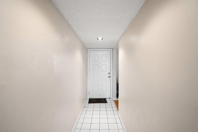 9783 N Belfort Cir 9783, Tamarac, FL 33321