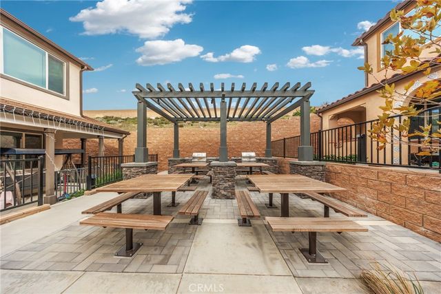 15280 HORIZON ST 6, Fontana, CA 92336