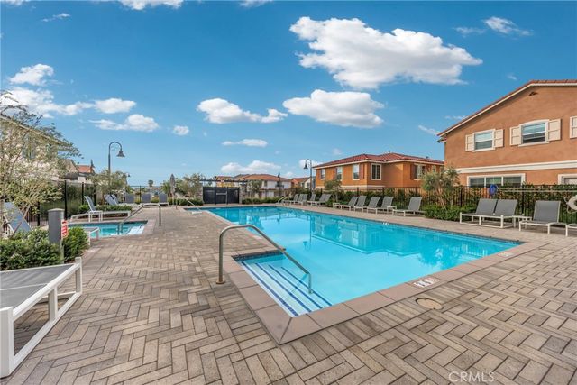 15280 HORIZON ST 6, Fontana, CA 92336