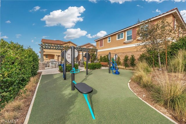 15280 HORIZON ST 6, Fontana, CA 92336