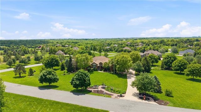 10777 W 179th Terrace, Overland Park, KS 66013