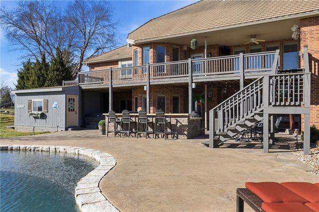 10777 W 179th Terrace, Overland Park, KS 66013