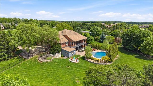 10777 W 179th Terrace, Overland Park, KS 66013