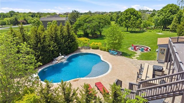 10777 W 179th Terrace, Overland Park, KS 66013