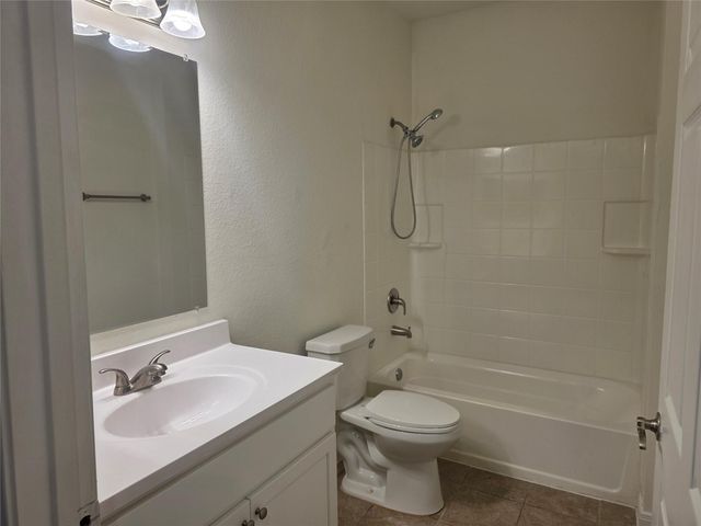 6311 White Oak Drive, Hitchcock, TX 77563