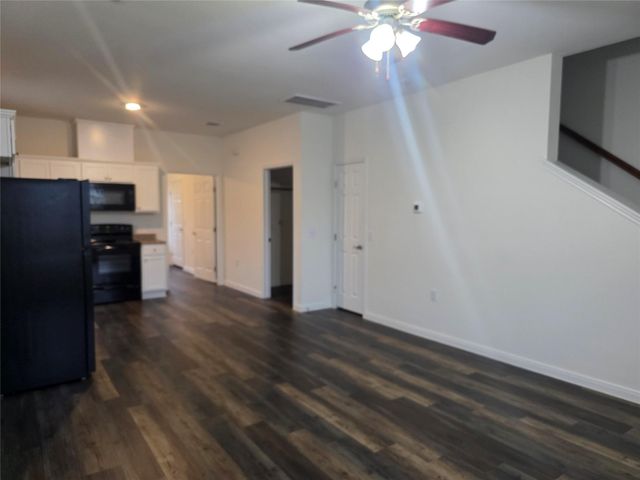 6311 White Oak Drive, Hitchcock, TX 77563