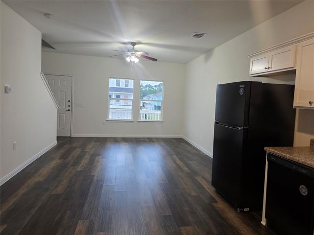 6311 White Oak Drive, Hitchcock, TX 77563