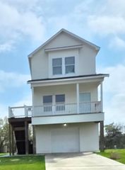 6311 White Oak Drive, Hitchcock, TX 77563
