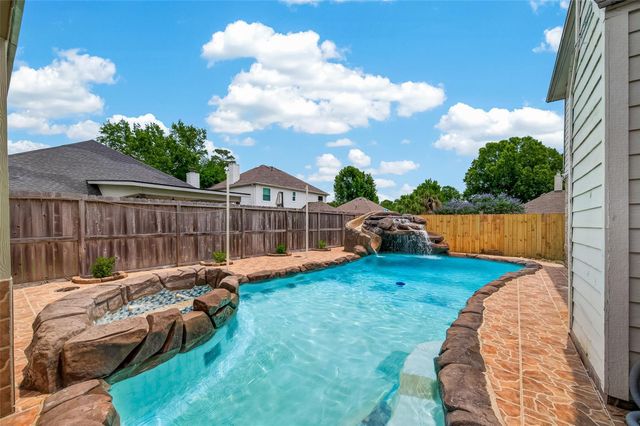 19006 Atasca South Dr, Humble, TX 77346