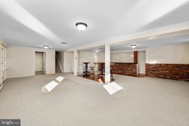 2112 SUBURBAN GREENS DR, Lutherville Timonium, MD 21093