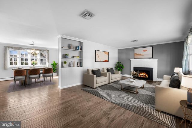 2112 SUBURBAN GREENS DR, Lutherville Timonium, MD 21093