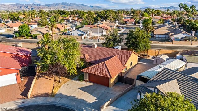 150 Drifting Sand Court, Henderson, NV 89074
