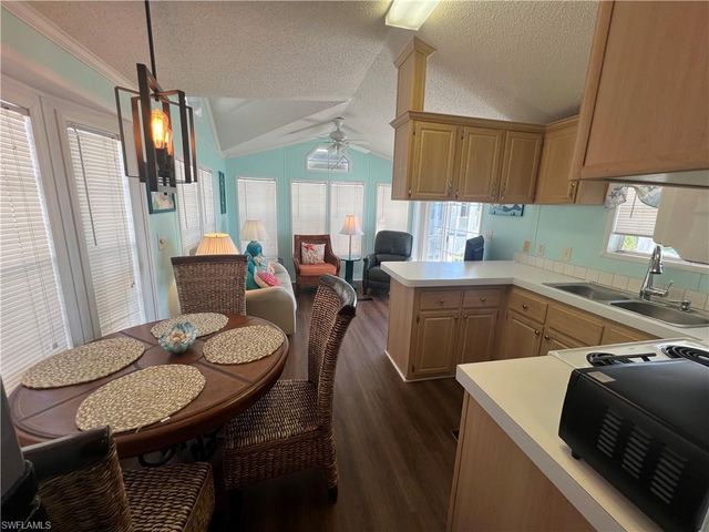 11630 Ariana DR, Fort Myers, FL 33908