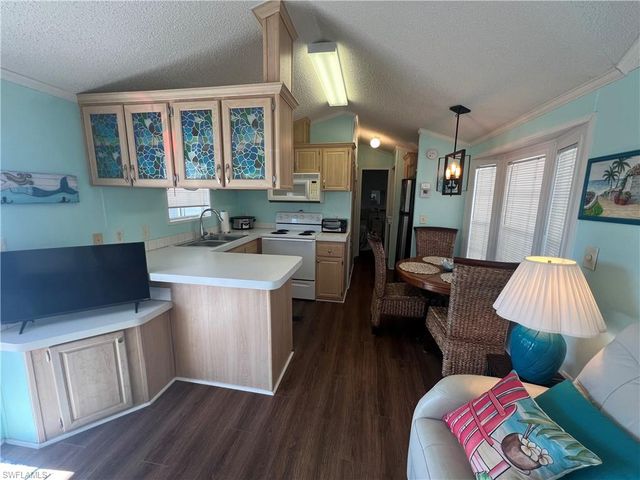 11630 Ariana DR, Fort Myers, FL 33908