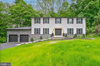 306 SANDCASTLE LN, Bryn Mawr, PA 19010