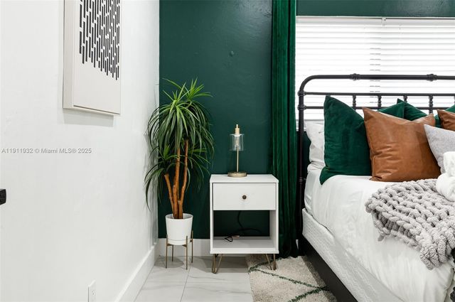 329 SE 12th Ave, Pompano Beach, FL 33060