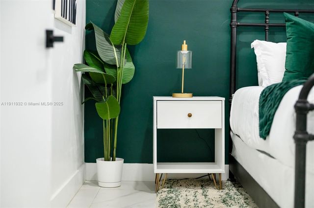 329 SE 12th Ave, Pompano Beach, FL 33060