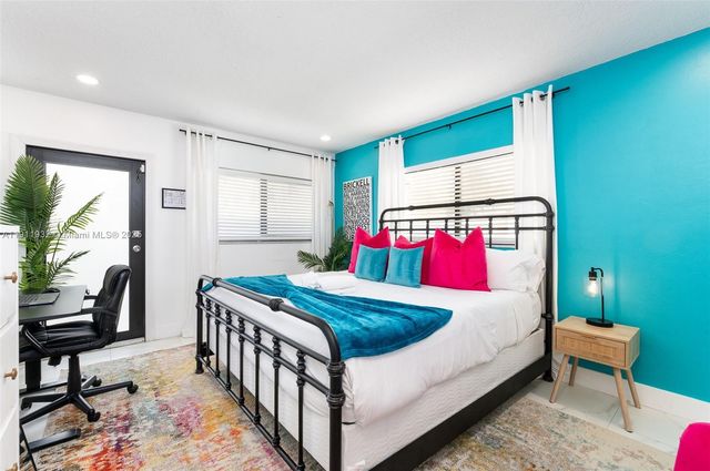 329 SE 12th Ave, Pompano Beach, FL 33060