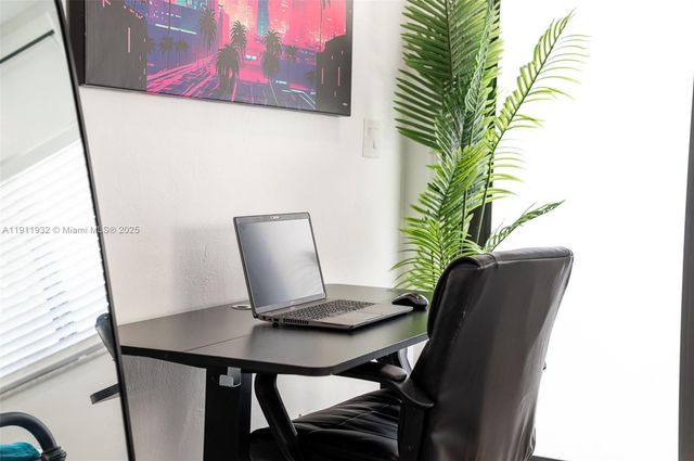 329 SE 12th Ave, Pompano Beach, FL 33060