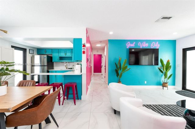 329 SE 12th Ave, Pompano Beach, FL 33060