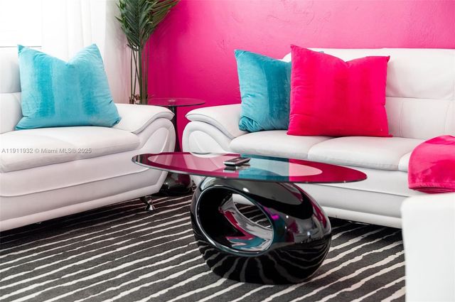 329 SE 12th Ave, Pompano Beach, FL 33060