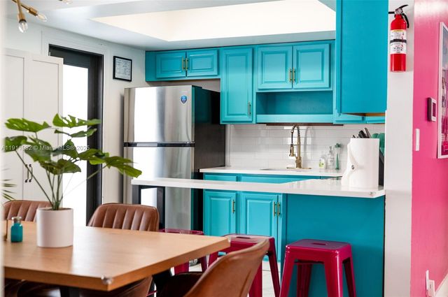 329 SE 12th Ave, Pompano Beach, FL 33060