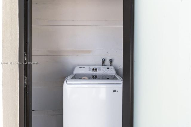 329 SE 12th Ave, Pompano Beach, FL 33060