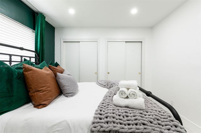 329 SE 12th Ave, Pompano Beach, FL 33060