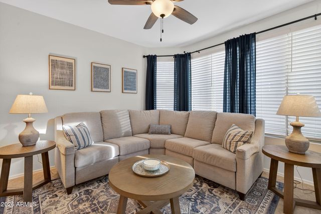 435 W RIO SALADO Parkway 204, Tempe, AZ 85281