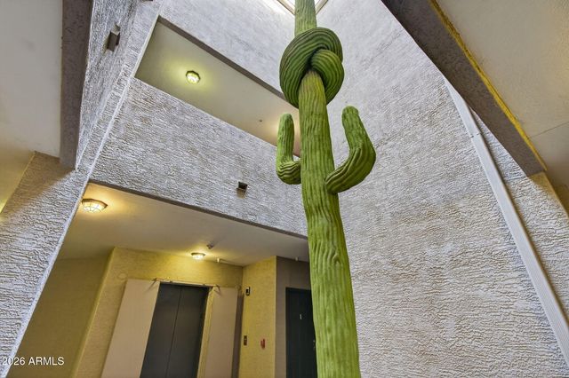 435 W RIO SALADO Parkway 204, Tempe, AZ 85281