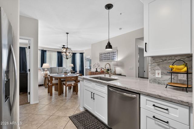 435 W RIO SALADO Parkway 204, Tempe, AZ 85281