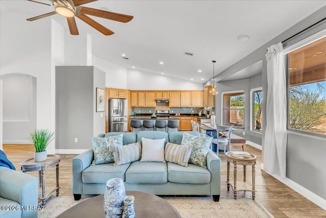 15997 W Short Cotton Place, Marana, AZ 85653