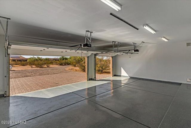 15997 W Short Cotton Place, Marana, AZ 85653