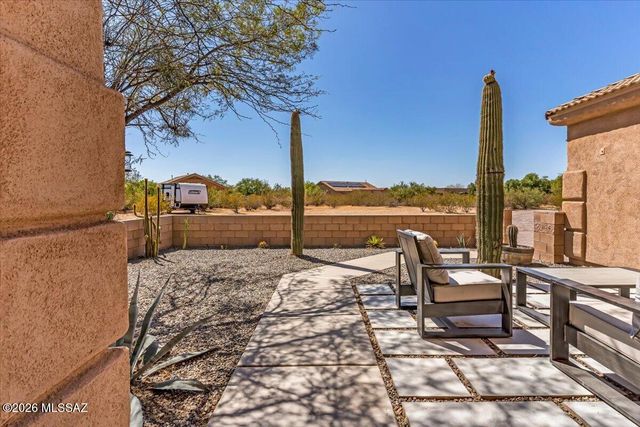 15997 W Short Cotton Place, Marana, AZ 85653