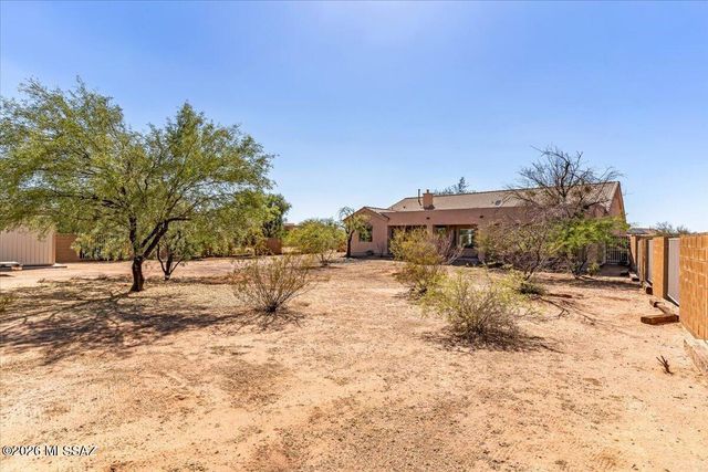 15997 W Short Cotton Place, Marana, AZ 85653