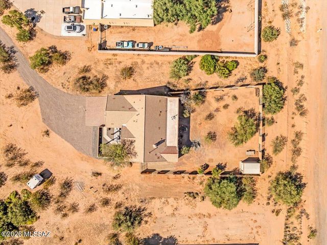 15997 W Short Cotton Place, Marana, AZ 85653
