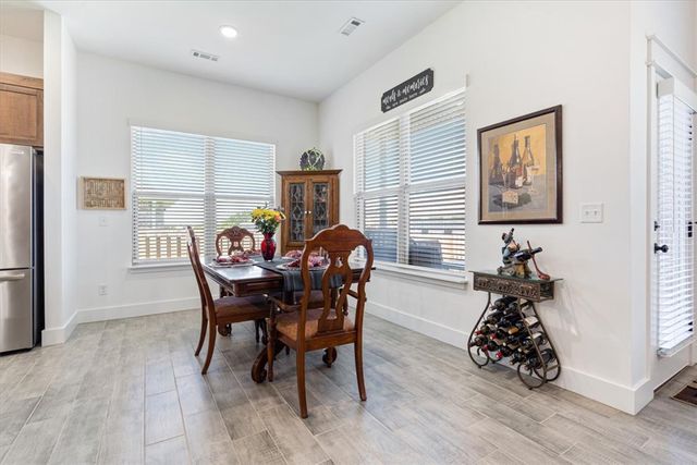 905 Green Heron Lane, Siloam Springs, AR 72761