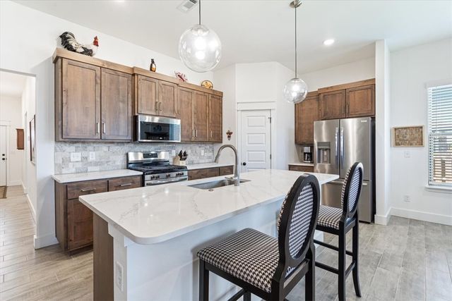 905 Green Heron Lane, Siloam Springs, AR 72761