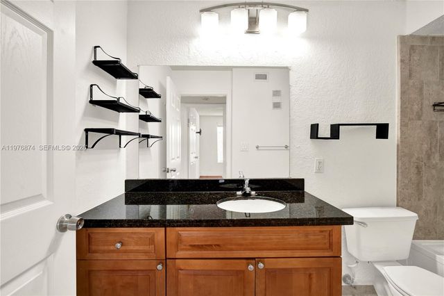 15560 SW 106th Ln 1313, Miami, FL 33196