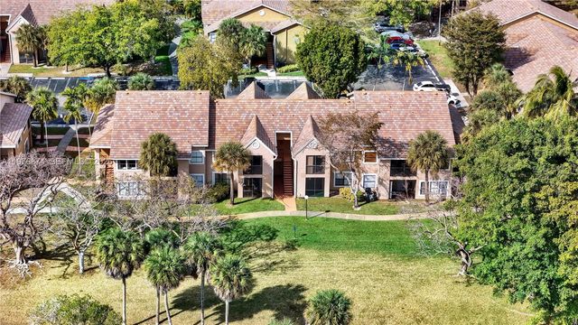 15560 SW 106th Ln 1313, Miami, FL 33196