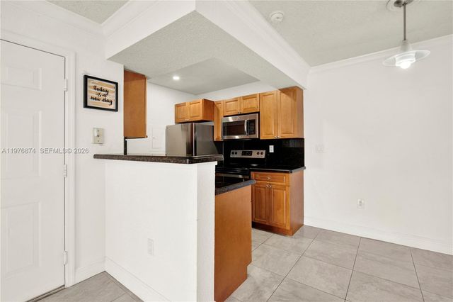 15560 SW 106th Ln 1313, Miami, FL 33196