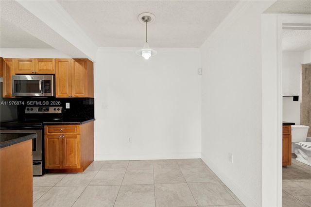 15560 SW 106th Ln 1313, Miami, FL 33196