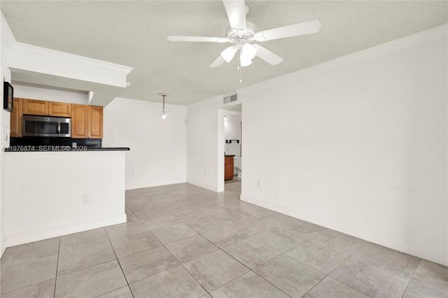 15560 SW 106th Ln 1313, Miami, FL 33196