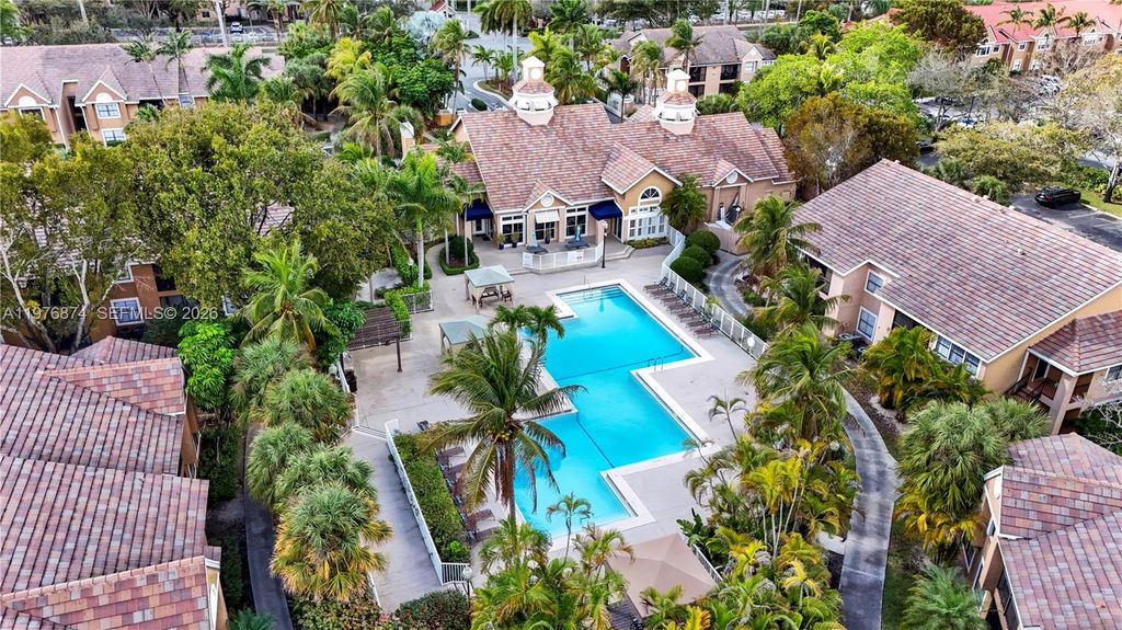 15560 SW 106th Ln 1313, Miami, FL 33196