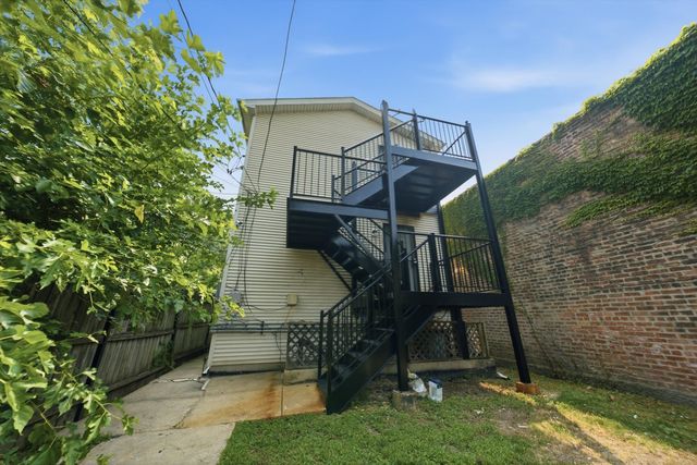 7918 S Greenwood Avenue, Chicago, IL 60619